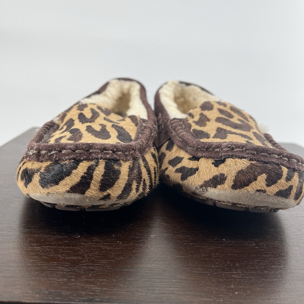 UGG Ansley Exotic Leopard Print Calf Hair Moccasin Slippers Size 7 Cheetah Wool - Picture 9 of 11